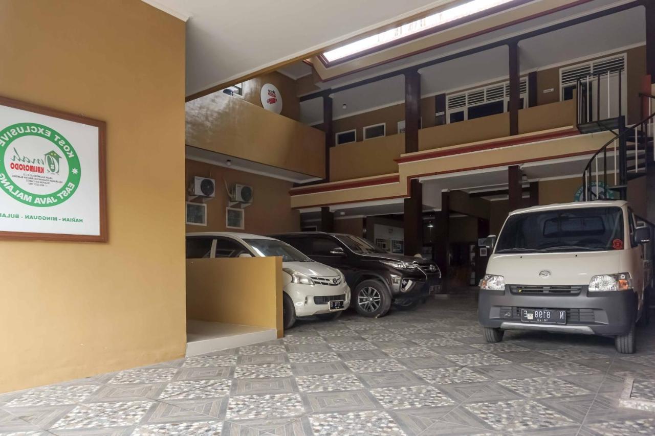 Omah Kalimosodo Mitra Reddoorz Near Stasiun Malang Kota Baru Ξενοδοχείο Εξωτερικό φωτογραφία
