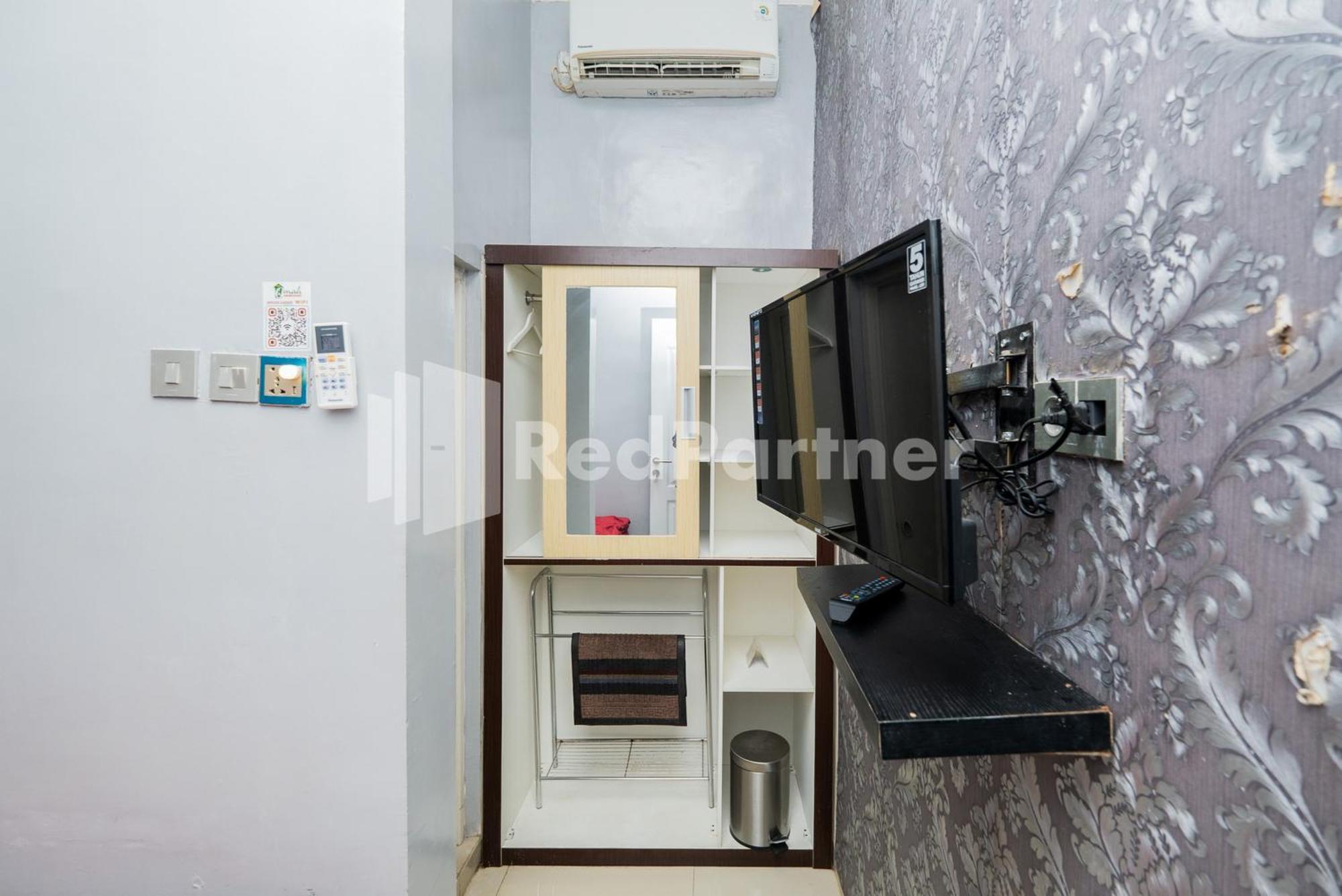 Omah Kalimosodo Mitra Reddoorz Near Stasiun Malang Kota Baru Ξενοδοχείο Εξωτερικό φωτογραφία